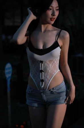 甜美牛仔短裤 [125P-1.12GB]