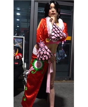 模特、真空 [616 MB/MP4]