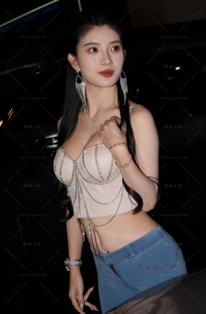 网红紧牛车模美女（BB酱）