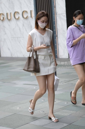 22810-18+59短裙肉腿少妇 13P