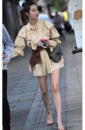 非常漂亮的小姐姐(60P)