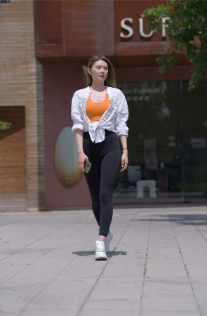 一始街拍作品 一个人的烟火