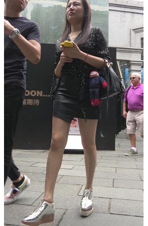 皮裙MM