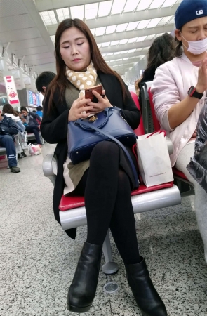 黑色裤袜短靴气质性感美女