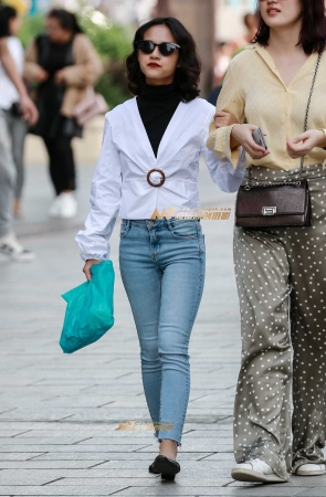 第1270篇小鸟依人