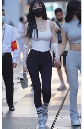 翘屯黑紧裤美女(147P)