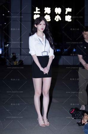 好身材包臀裙白衬衫美腿 小饼干 [23P]