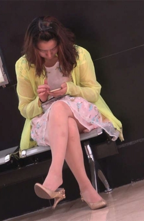 短裙女孩长丝高跟