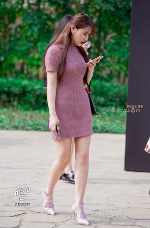 连衣短裙，裸腿，高跟（14）