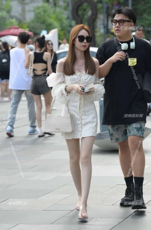 小姐姐有点好看/231004-7-88 15P