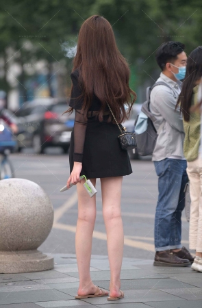 美腿小姐姐
