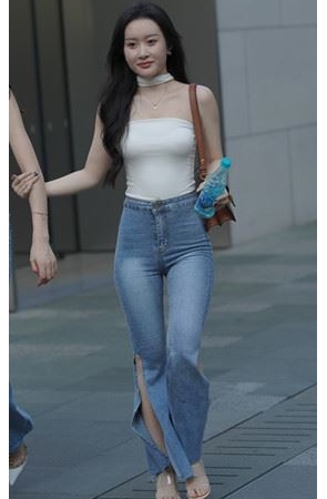 两个极品牛仔裤美女【套图+视频】