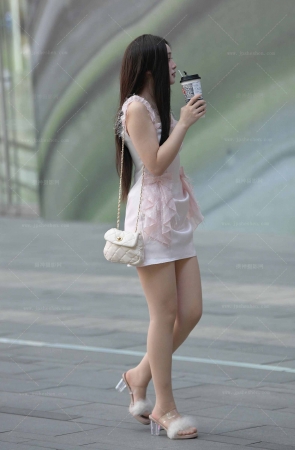 白裙丝袜飘飘欲仙*240628-4-43 14P