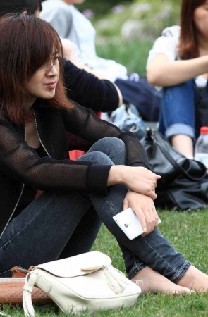 透明短丝袜女孩