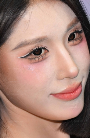 2568-24-80√ 美足美腋网红-安琪