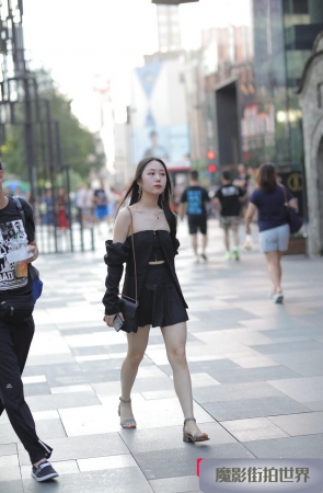 甜美小美眉3A1562[118M]