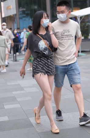 简洁热辣妹子 240415-9-50 15P