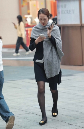 街拍黑丝职业装