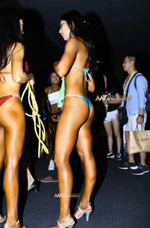 健体美臀大赛蓝宝石比基尼
