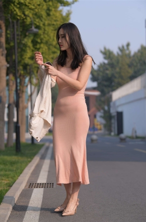 一始街拍作品 深藏于心