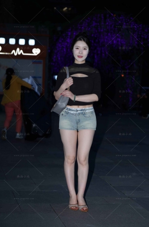 搭讪热裤美腿美女 【图片➕视频】