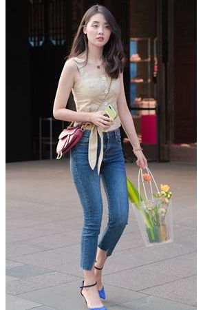 高跟紧牛美女(88P)