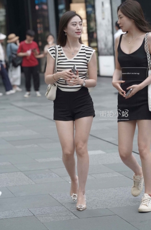 你笑起来真好看~