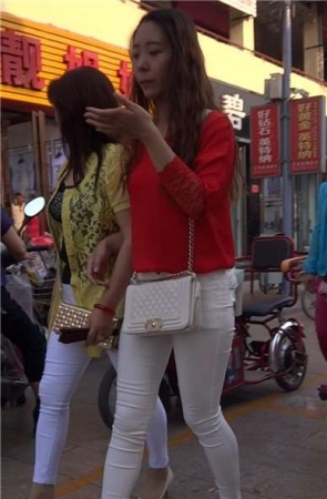 极品美臀紧身裤性感美女小姐姐 [1.46 GB]