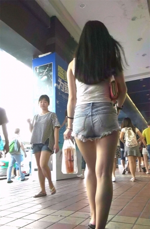 高腰热裤性感美腿美女