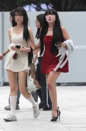 街拍细高跟妹子