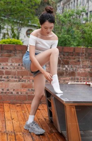 白袜肉丝运动风228P视17min花絮55P全套 15P