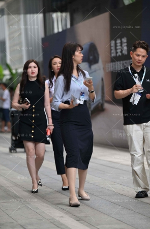 黑色长裙肉丝美姐 [19P]