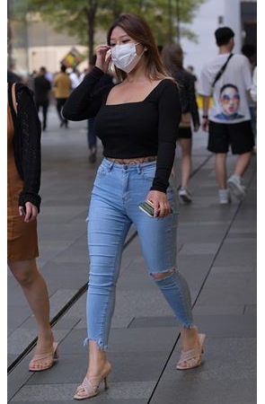 微丰紧牛美眉(66P)