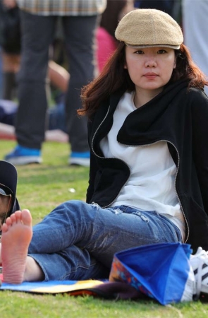 No813 艳足素足变换再多一次看完 第3套