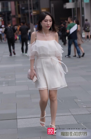 白白嫩嫩的小姐姐3A2737[1.52G]