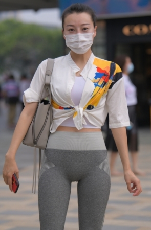 灰色性感紧身裤