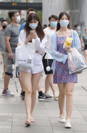肉腿女孩