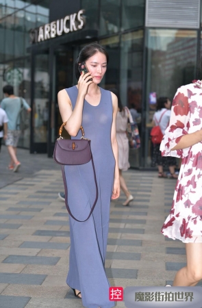 落落大方的美女MJ1558[802M]