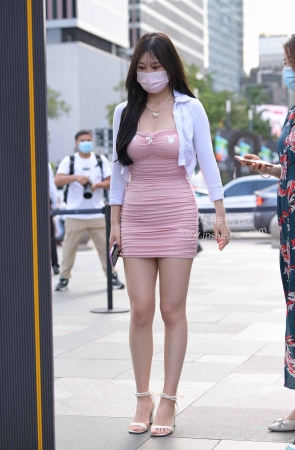 2267-35+109性感粉色女孩【套图➕视频】 19P