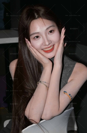 26327-1-98√清纯女神-美足-小雨滴 11P