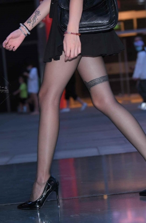 21813-13+207-天然下女子