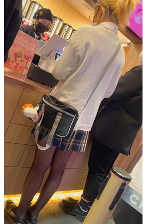 黑丝美女