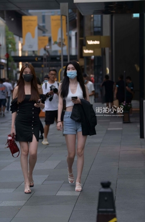 美腿姊妹