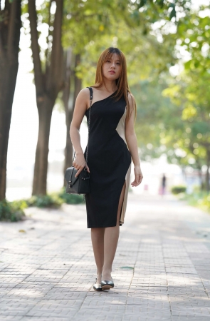 小S街拍作品 苗条姑娘肉丝