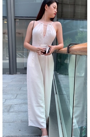 性感白裤美女[8.85G/MP4]