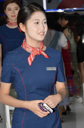 24831-37=61√清秀脱俗，丝袜销售员 13P