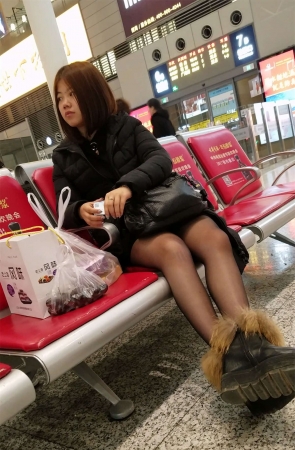 黑丝美腿美丽小姐姐