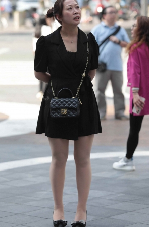 肉丝街拍高跟shufu