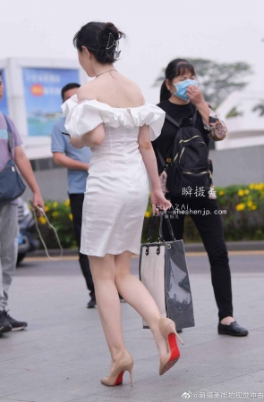 21417-14+58一字肩小姐姐 4P