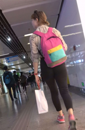 街拍逛街姐妹花